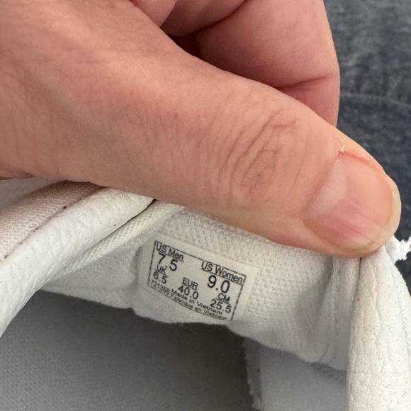 Vans Old Skool Platform Shoe - Picture 4 of 4